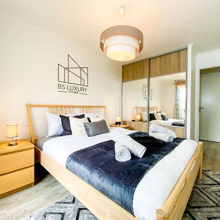 The Grey House - Parking - Piscine - Rer A 6 Min Appartement Bussy-Saint-Georges Buitenkant foto