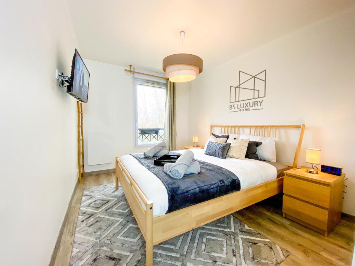 The Grey House - Parking - Piscine - Rer A 6 Min Appartement Bussy-Saint-Georges Buitenkant foto