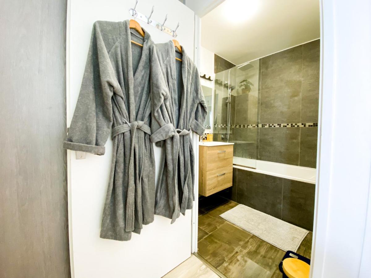 The Grey House - Parking - Piscine - Rer A 6 Min Appartement Bussy-Saint-Georges Buitenkant foto